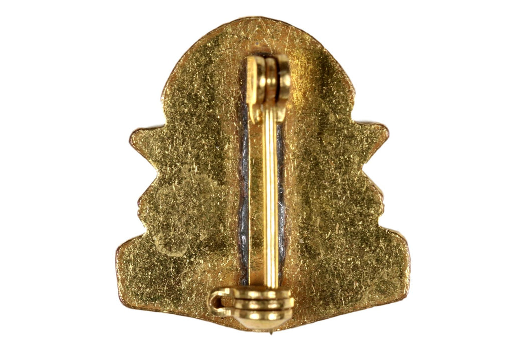 Den Mother Collar Pin